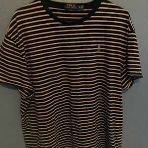 Minimizing closet space ! Boyfriend Tee !